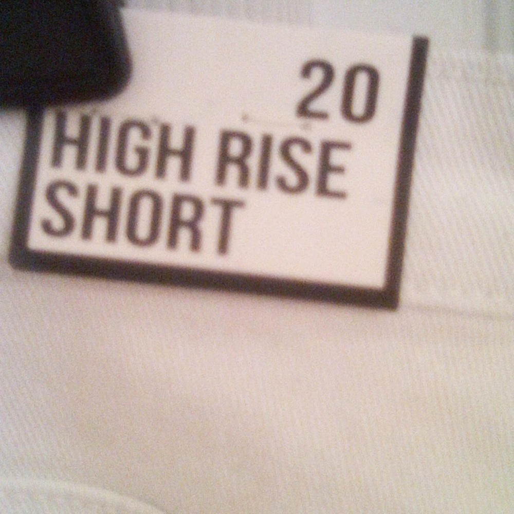 Shorts - Picture 6 of 6